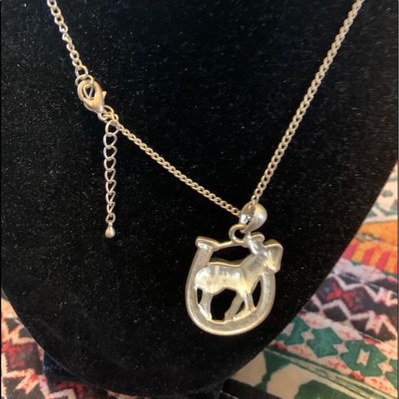 Silver horseshoe necklace. - Picture 2 of 2